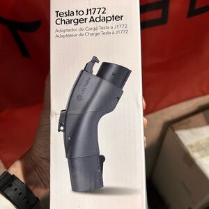 Tesla to J1772 Charger Adapter - Black